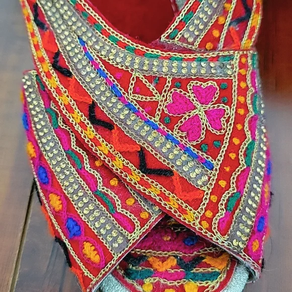 Multi-colored embroidery sandals - Picture 4 of 4